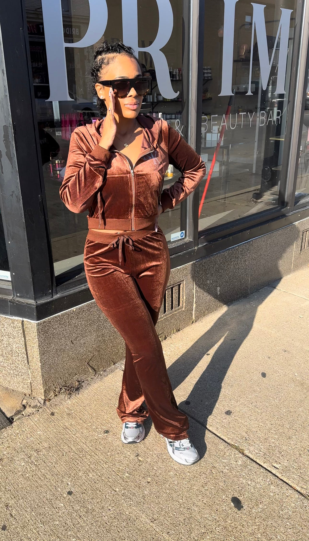 IT GIRL JOGGING SUIT BROWN Prima beauty supply